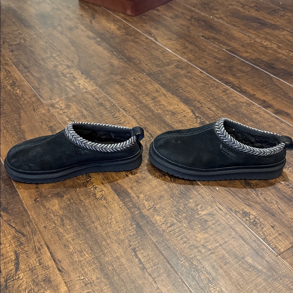 Women’s Ugg Tasman II slippers sz 6 black - Picture 2 of 8